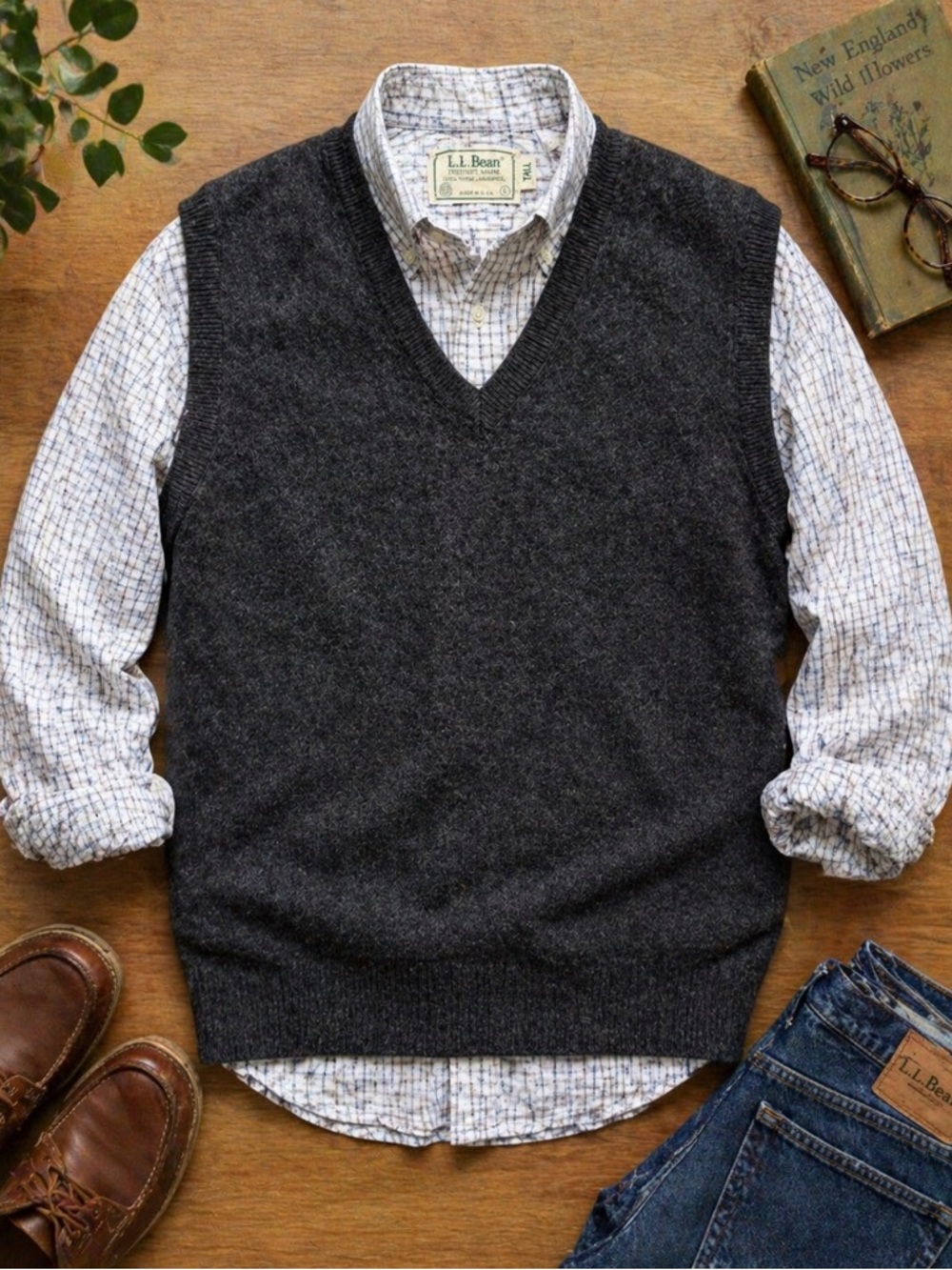 VTG L.L. Bean • Virgin Lambswool Sweater Vest - Picture 2 of 8